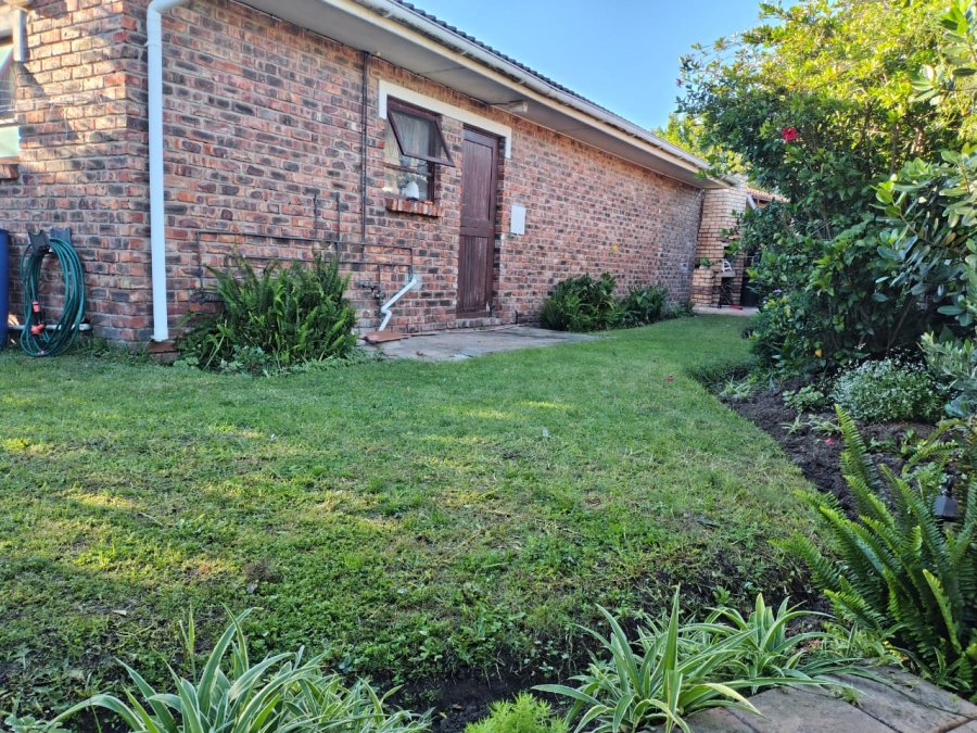 2 Bedroom Property for Sale in Kabega Park Eastern Cape